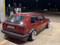 Begagnad VW Golf II 1986 Röd Halvkombi