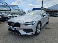 Usata Volvo V60 Business Edition 190 CV (139 kW) 2020 Argento Station wagon
