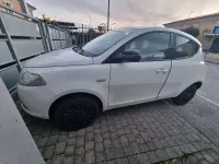 Usata Lancia Ypsilon 85 CV (62 kW) 2013 Bianco Utilitaria