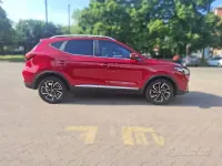 Usata MG ZS Luxury 106 CV (77 kW) 2023 Rosso SUV