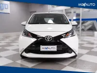 Usata Toyota Aygo Cool 69 CV (50 kW) 2016 Bianco Utilitaria