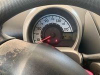 Usata Toyota Aygo Active 68 CV (50 kW) 2012 Grigio Utilitaria