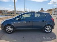 Usata Opel Corsa 90 CV (66 kW) 2009 Blu Utilitaria