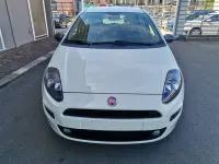 Usata Fiat Punto Young 69 CV (50 kW) 2015 Bianco Utilitaria