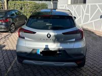 Usata Renault Captur Equilibre 101 CV (74 kW) 2023 Grigio SUV