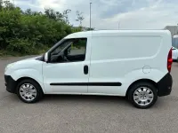 Usata Fiat Doblò Dynamic 95 CV (69 kW) 2012 Bianco Monovolume