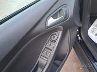 Usata Ford Focus Business Edition 120 CV (88 kW) 2018 Grigio Station wagon