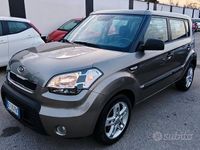 Usata Kia Soul 127 CV (93 kW) 2013 Grigio SUV
