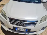 Usata Toyota RAV4 150 CV (110 kW) 2011 SUV
