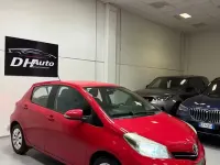 Begagnad Toyota Yaris Active 69 HK (50 kW) 2014 Röd Halvkombi