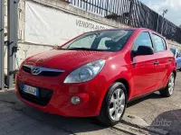 Usata Hyundai i20 Edition 75 CV (55 kW) 2011 Rosso Utilitaria