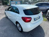 Usata Mercedes A180 109 CV (80 kW) 2017 Bianco Utilitaria
