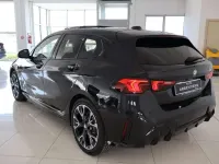Nuova BMW 120 M Sport 163 CV (119 kW) 2025 Black shapphire met Utilitaria