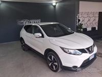 Usata Nissan Qashqai Tekna 110 CV (80 kW) 2016 Bianco SUV