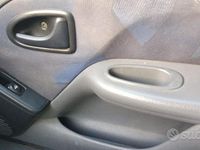 Usata Renault Clio II 2000 Blu Berlina