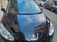 Usata Peugeot 308 112 CV (82 kW) 2011 Nero Berlina