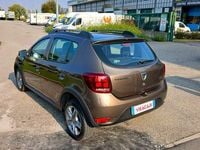 Usata Dacia Sandero Stepway 75 CV (55 kW) 2019 Bronzo Utilitaria