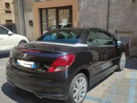 Usata Peugeot 207 CC 110 CV (80 kW) 2010 Nero Cabrio
