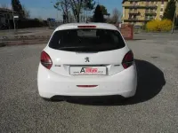 Usata Peugeot 208 75 CV (55 kW) 2016 Bianco Utilitaria