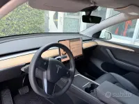 Usata Tesla Model Y RWD 125 kW (170 CV) 2023 Bianco SUV