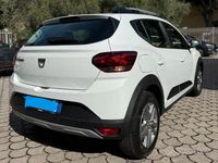 Usata Dacia Sandero Comfort 101 CV (74 kW) 2022 Bianco Utilitaria