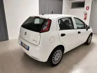 Usata Fiat Grande Punto 75 CV (55 kW) 2011 Bianco Utilitaria