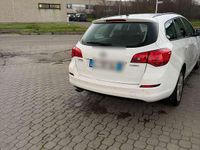 Usata Opel Astra Cosmo 140 CV (102 kW) 2011 Station wagon