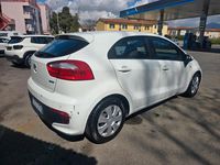 Usata Kia Rio City 81 CV (59 kW) 2015 Bianco Berlina
