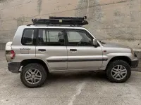 Usata Mitsubishi Pajero 129 CV (94 kW) 2001 Grigio SUV