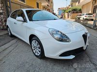 Usata Alfa Romeo Giulietta Super 120 CV (88 kW) 2017 Bianco Utilitaria