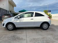 Usata Opel Corsavan 75 CV (55 kW) 2012 Bianco Utilitaria