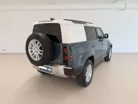 Usata Land Rover Defender S 249 CV (183 kW) 2022 Tasman blue SUV