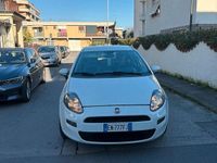 Usata Fiat Punto 77 CV (56 kW) 2012 Bianco Utilitaria