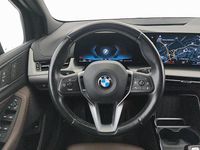 Gebraucht BMW 218 Active Tourer Luxury Line 150 PS (110 kW) 2022 Schwarz Van / Kleinbus