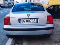Usata VW Passat Trendline 110 CV (80 kW) 1999 Grigio Berlina