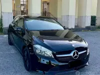 Usata Mercedes A180 109 CV (80 kW) 2017 Nero Berlina