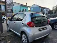 Usata Toyota Aygo 67 CV (49 kW) 2008 Grigio Utilitaria