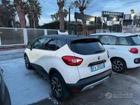 Usata Renault Captur 90 CV (66 kW) 2016 Bianco SUV