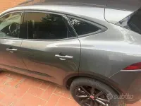 Usata Jaguar E-Pace SE 150 CV (110 kW) 2018 Grigio SUV