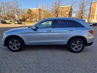 Usata Mercedes GLC200 163 CV (119 kW) 2022 Argento SUV