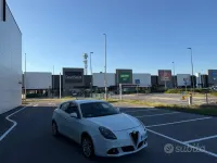 Usata Alfa Romeo Giulietta Exclusive 170 CV (125 kW) 2013 Bianco Utilitaria