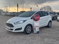 Usata Ford Fiesta Titanium 75 CV (55 kW) 2014 Bianco Utilitaria