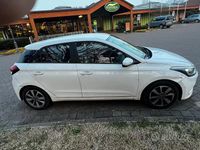 Usata Hyundai i20 84 CV (61 kW) 2014 Bianco Utilitaria