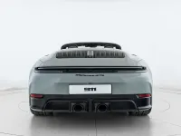 Usata Porsche 992 541 CV (397 kW) 2026 Shade green metallizzato/capot Cabrio