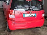 Begagnad Kia Picanto EX 65 HK (47 kW) 2006 Röd Halvkombi