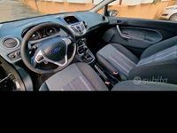 Usata Ford Fiesta 80 CV (58 kW) 2009 Nero Utilitaria