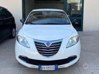 Usata Lancia Ypsilon S 95 CV (69 kW) 2012 Bianco Utilitaria