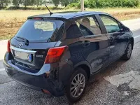 Usata Toyota Yaris Active 90 CV (66 kW) 2016 Nero Berlina