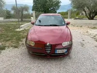 Usata Alfa Romeo 147 116 CV (85 kW) 2002 Rosso Utilitaria