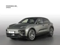 Usata Porsche Macan 330 kW (449 CV) 2024 Verde aventurine metallizzato SUV